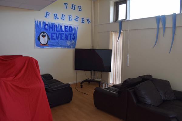 jbjcr_durham's tweet photo. The chilled activities room is ready! #ButlerMoments #butlerfreshers #redhotchilledfreps http://t.co/4dM7ZtsZ2g