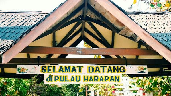 samsungID's tweet photo. Dari Pulau Harapan perjalanan #NXSchool dilanjutkan dengan Photo Hunting ke P. Dolphin, P. Perak, &amp; P. Bira Besar :) http://t.co/l9CpeY9T80