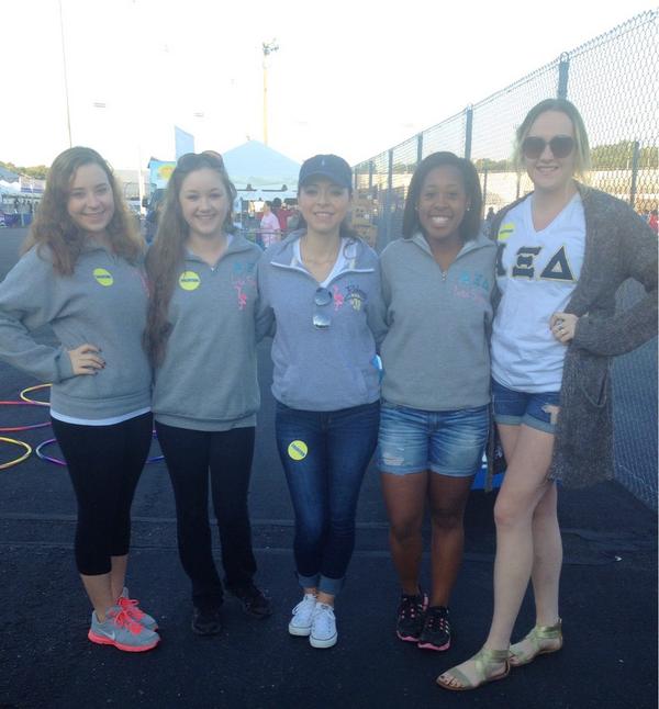 alphaxivcu's tweet image. Up early to volunteer at the Walk Now for Autism Speaks! #autismspeaks #itstimetolisten #walknowforautism #RIR #axid