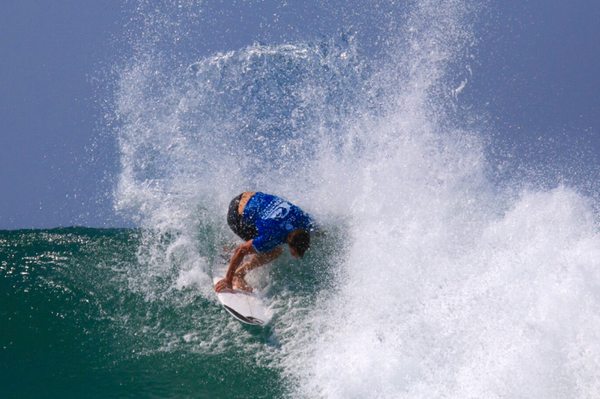 Quiksilver tweet picture
