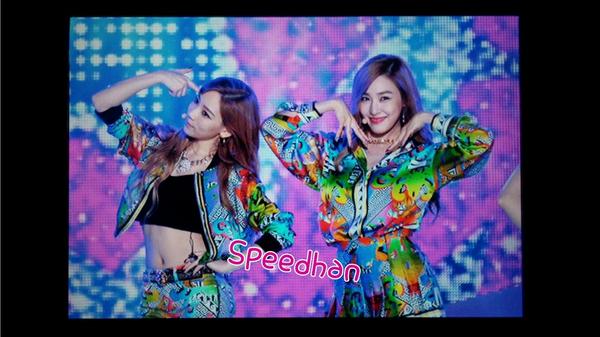 [PIC][27-09-2014]TaeTiSeo biểu diễn tại "MBC Show! Music Core 2014 SKY FESTIVAL K-POP Festival in ICN" vào tối nay  ByijXEPCYAAhVmD