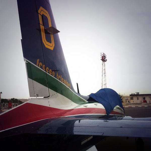 SlangenJan's tweet photo. @ItalianAirForce @FrecceTricolori getting ready for today's flight closing at 17:00 @MaltaAirshow http://t.co/Iv4x8Md3HF