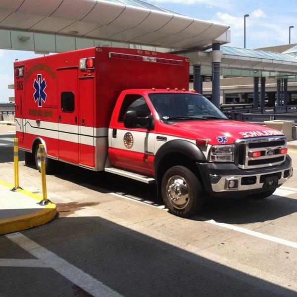 AFireStation's tweet image. Found this cool photo, not mine Cincinnati Northern Kentucky International Airport  Medic 965
#firetruck #fireapp...