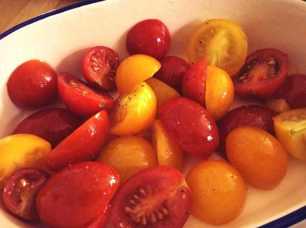 TheArchwegian's tweet photo. Tasty tomatoes picked up from Kentish Town Farmers Market @kentishtownfm http://t.co/ni8fcvoTxZ