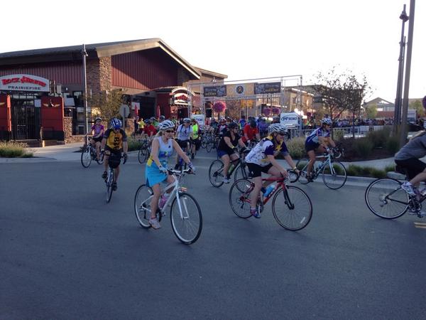 ZardaBBQ's tweet image. “@TourdeBBQ: First wave of 35 miles are outta here!! #tdbbq http://t.co/qnpz3ioEyA” Welcome #FullSlab riders! That's 62 miles! Good luck!