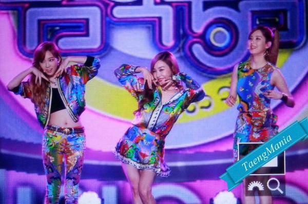 [PIC][27-09-2014]TaeTiSeo biểu diễn tại "MBC Show! Music Core 2014 SKY FESTIVAL K-POP Festival in ICN" vào tối nay  - Page 2 Byiwiq_CcAE7bH1