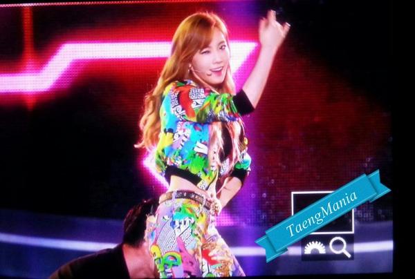 [PIC][27-09-2014]TaeTiSeo biểu diễn tại "MBC Show! Music Core 2014 SKY FESTIVAL K-POP Festival in ICN" vào tối nay  - Page 2 ByixNFzCYAA3B_2