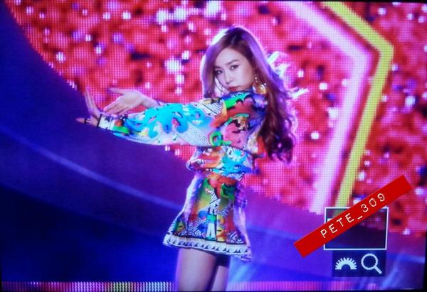 [PIC][27-09-2014]TaeTiSeo biểu diễn tại "MBC Show! Music Core 2014 SKY FESTIVAL K-POP Festival in ICN" vào tối nay  ByizOGjCcAEbtCy