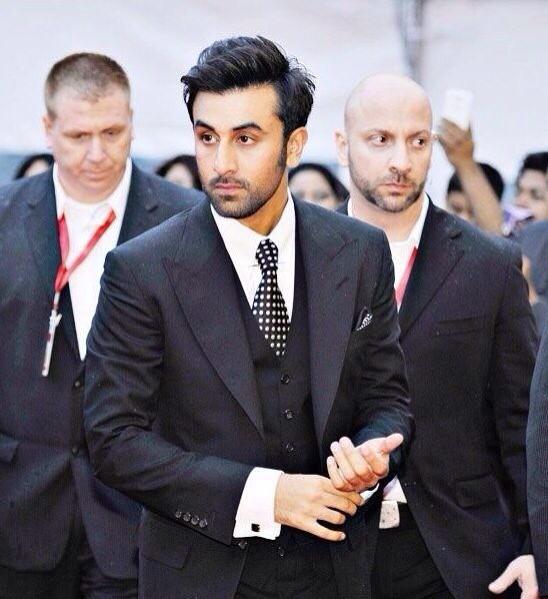 HAPPY BIRTHDAY TO RANBIR KAPOOR 