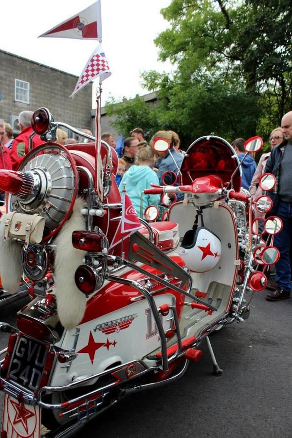 GordonHowarth55's tweet photo. @Quadrophenia_uk great day at the #RibbleValleyModWeekender http://t.co/Bvf2AEfvGA