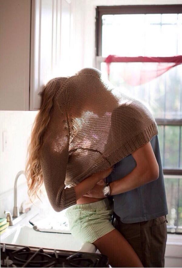 ShitBitchesL's tweet photo. Boyfriends who ruin their clothes like this http://t.co/2AXCSKPH2u