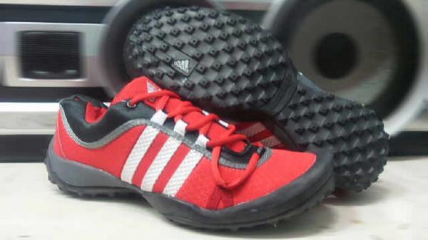 CAC_Store's tweet image. Sepatu Gunung Adidas IDR 280.000