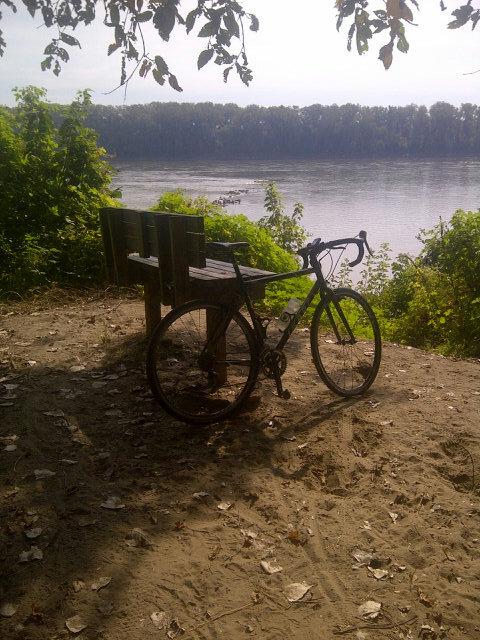 FlyinArmenian's tweet photo. National Public Lands Day! A quick ride in between kid taxi duties. #NPLD #Trails #Gorctrails http://t.co/LJmq0rVuPk