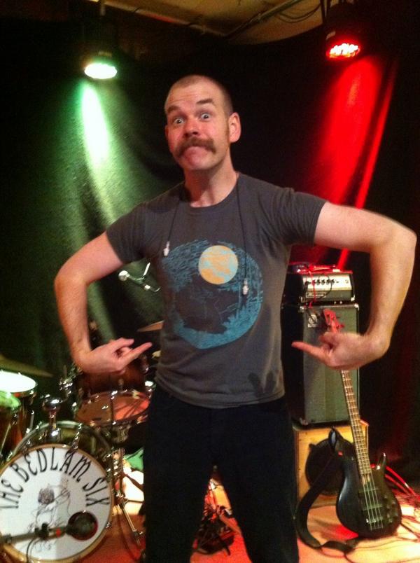 Last time we played Kufstein @BridieAndArbour won @GlastoFest contest. So @louisbarabbas is now wearing their Tshirt.