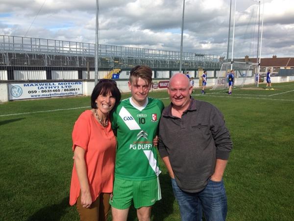 SashGAA's tweet photo. Sash Minor Dylan Burke with parents Pat and Mag http://t.co/6bBMVQ5OrK
