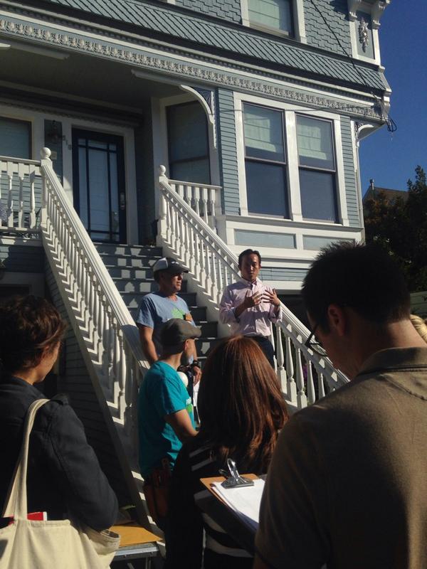 ms_katemargaret's tweet photo. @DavidChiu supporting @SFUrbanForester. #techplantssf, let's get planting! Trees are critical and make us happy:) http://t.co/ABabbOUz4j
