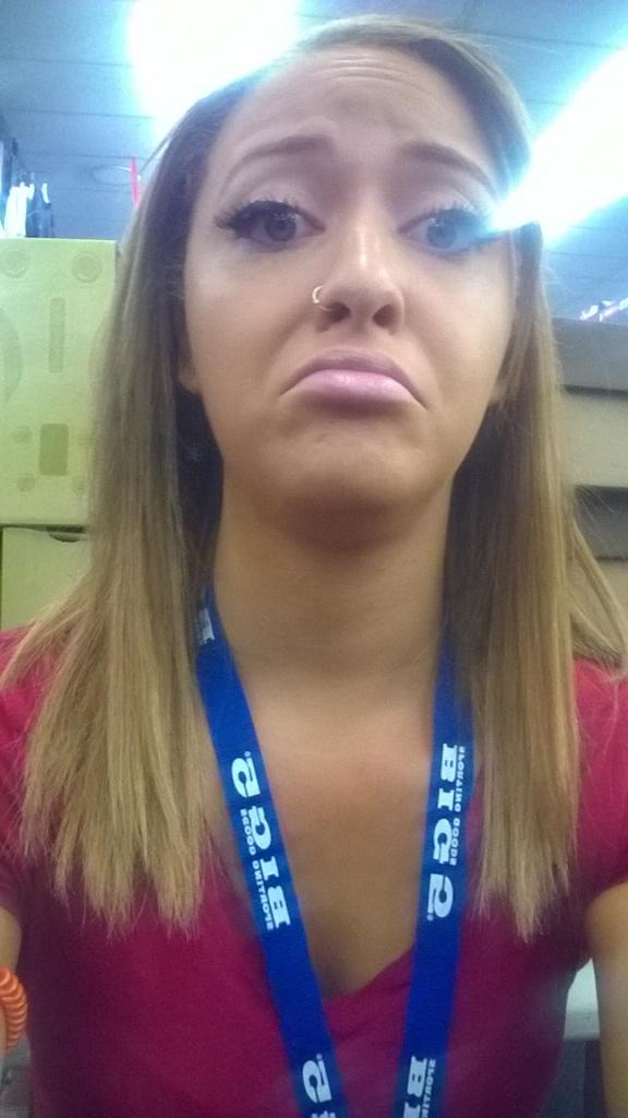 taylorlennea's tweet image. Too early and too hung over for this #canileave