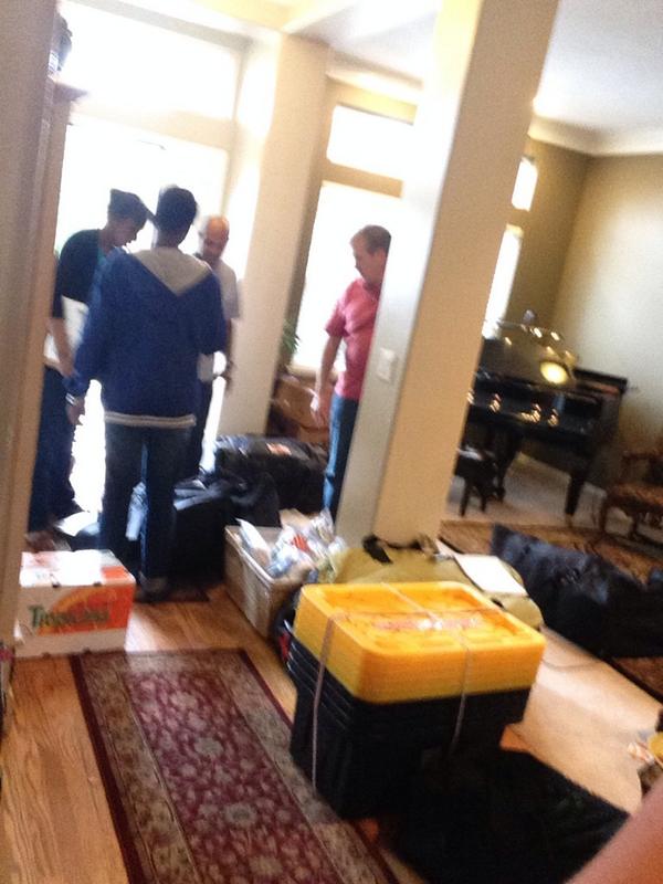mattporter400's tweet photo. Packing supplies to go to Haiti!! #septemberservice #ogdenseminary http://t.co/Gz0jCAO6j3
