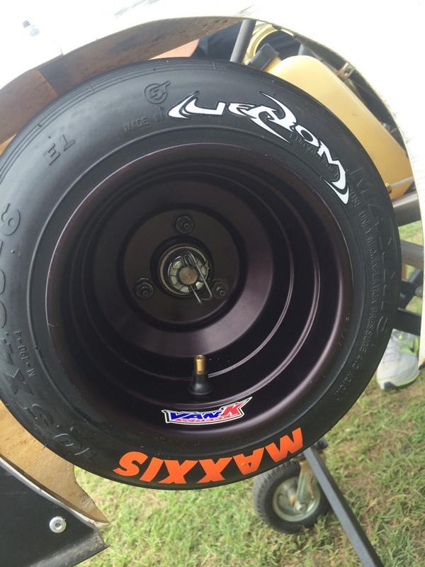 MSchumacher21's tweet photo. This is how we roll. #schupower #kbrd #el @KBracing28 http://t.co/g6YVXeawLD