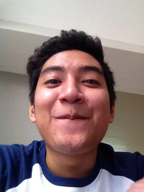 jeggingpants's tweet photo. #iPuke #drinkinggameapp #demure ako lol http://t.co/DEzsiWbcQx