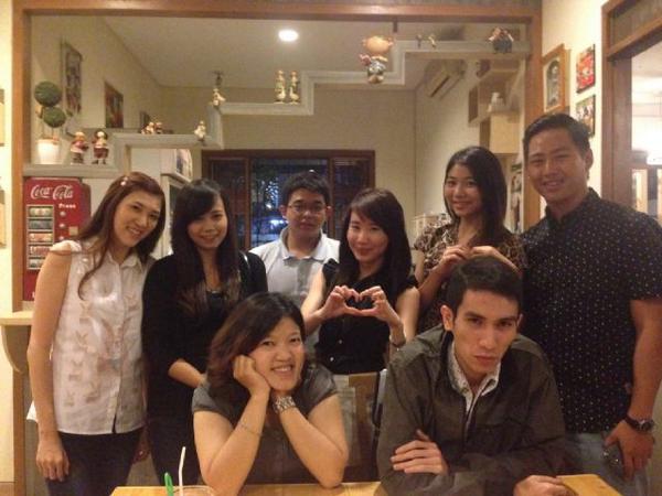 Yabes__'s tweet photo. Hari ini banyak cerita dr kawan2 lama http://t.co/NJFVFySLaM