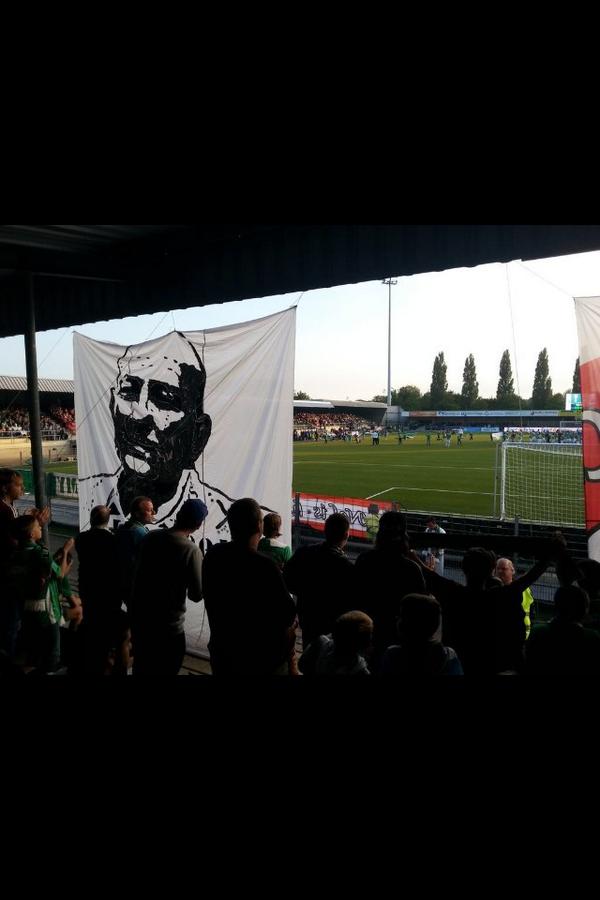 xSamant_'s tweet photo. Theo bos Theo Theo bos! ❤️ #FCDordrecht - #Vitesse #mistervitesse #nummer4 http://t.co/K5SBmDmt4X