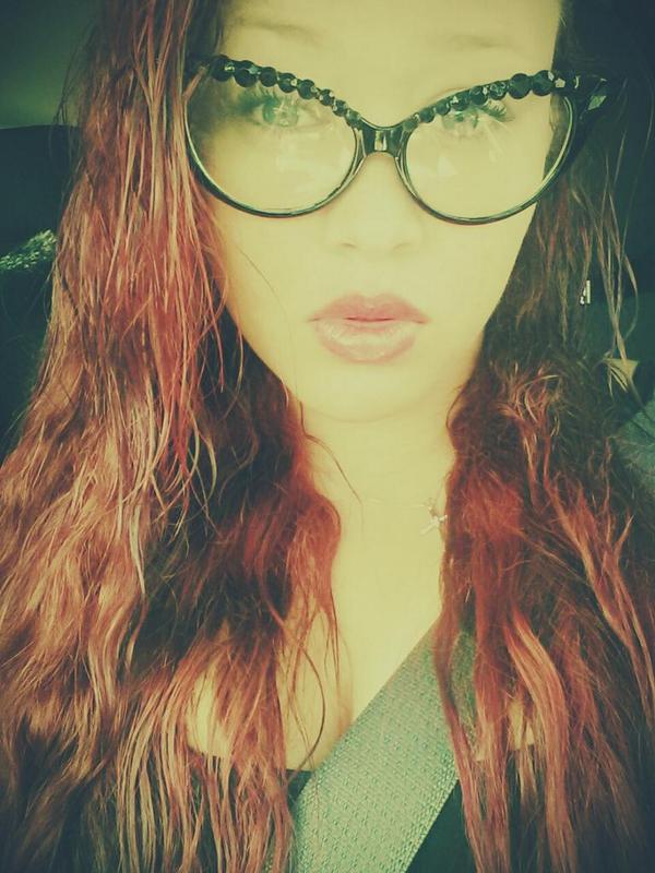 Cheyenne Johnson (lilmzblueeyez) Twitter