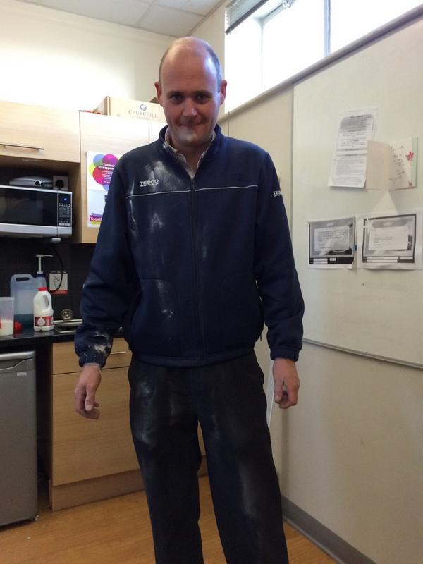 Matthew your so  dam Messy !!!! <a href="/WowWombwell/">Wombwell Express</a> @mattgollick