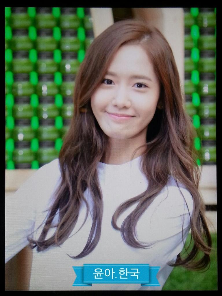 [PIC][27-09-2014]YoonA tham dự sự kiện “Innisfree PLAY GREEN Festival 2014” tại Seocho Culture & Arts Park vào chiều nay ByjnKo_CYAEVFIF