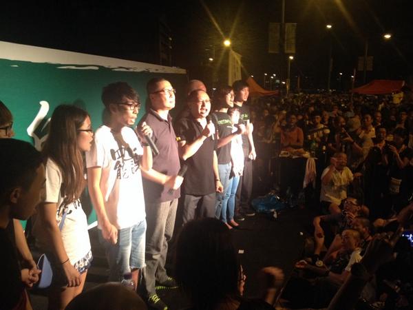 View image on Twitter