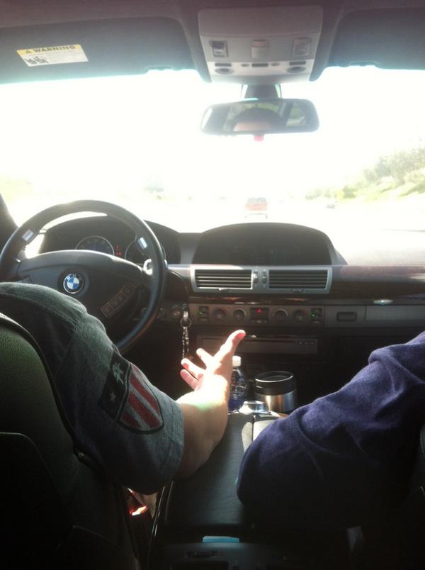 sonyaabz's tweet image. He should let me drive it one day 😏 #probablynotthough #brothersbeamer #V12