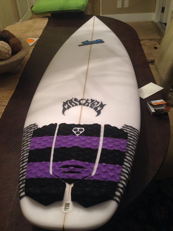 dchibuckshot's tweet photo. 10 months after my birthday/Christmas and looking on and off finally found it #lost #purple #sopittedbro http://t.co/IBSD3oR49e