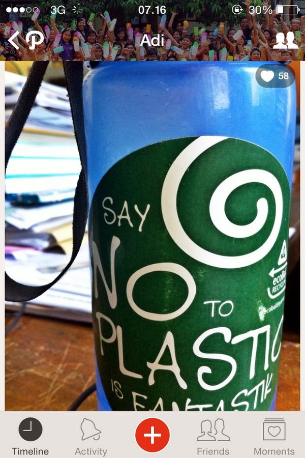 Selamat pagi! Kak @Adiwiryana aja udah rajin bawa tumbler kemana-mana, bgmn denganmu? #HoldYourTumblerSaveTheWorld