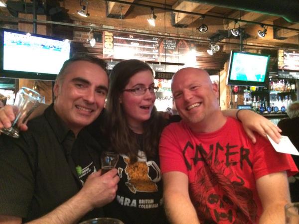 GeeHoneyBeer's tweet photo. Sexy collaboration #yaletown #caskival #septembeer @tariqkhan110 @megana28 http://t.co/V5zJURzcwa