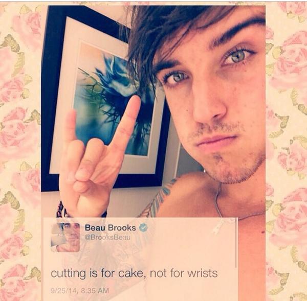 jano_infinity_'s tweet photo. Love beau😍😍-Elliex http://t.co/TgWOTQLAez