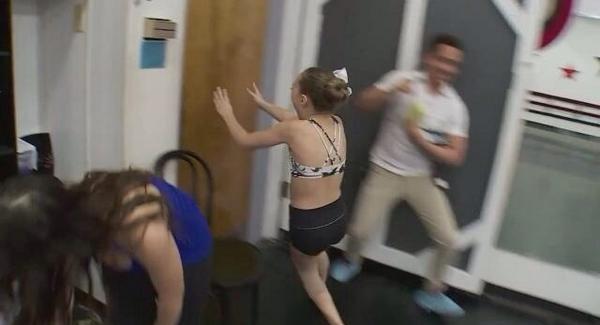 こんにちは 私はdevaughneyです That Moment When You Finally Kiss Your Crush Http T Co Hhjiweupf3