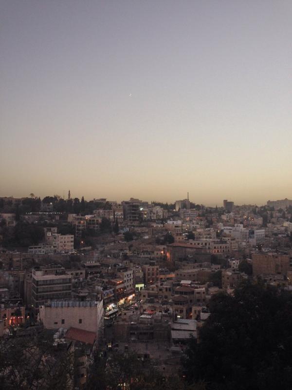 paulhblower's tweet photo. Top view over Downtown #Amman earlier http://t.co/v3XDBciUH6