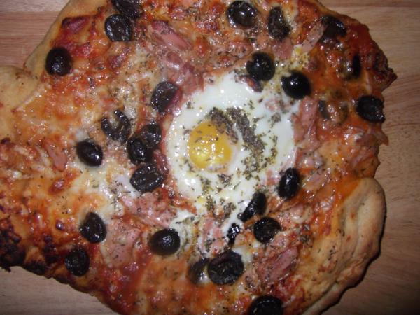 MeesterAl's tweet photo. Early doors pizza http://t.co/llYtRIpZ6x