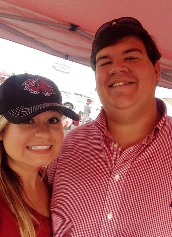 _softsound's tweet photo. #southcarolina #gamecocks family tailgate with @r_cronin93 http://t.co/LvREXafxaV