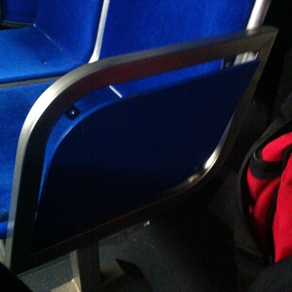 londonproblemz's tweet photo. The bus lost screws everytime the driver slammed on the breaks lmao #LondonProblemz http://t.co/5bCigj2c5d
