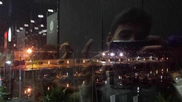 nicocomesana's tweet photo. De chillinnnnn @AaronCameselle7 #burgerkings #estilofino #enetece http://t.co/8DmEgp4TEi