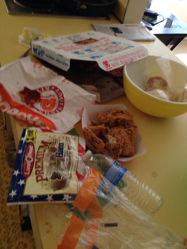 Carrillo_in_Tex's tweet photo. Post rugby tournament @RugbyNation @RugbyAmerica #forwardproblems http://t.co/HvloeDw01w