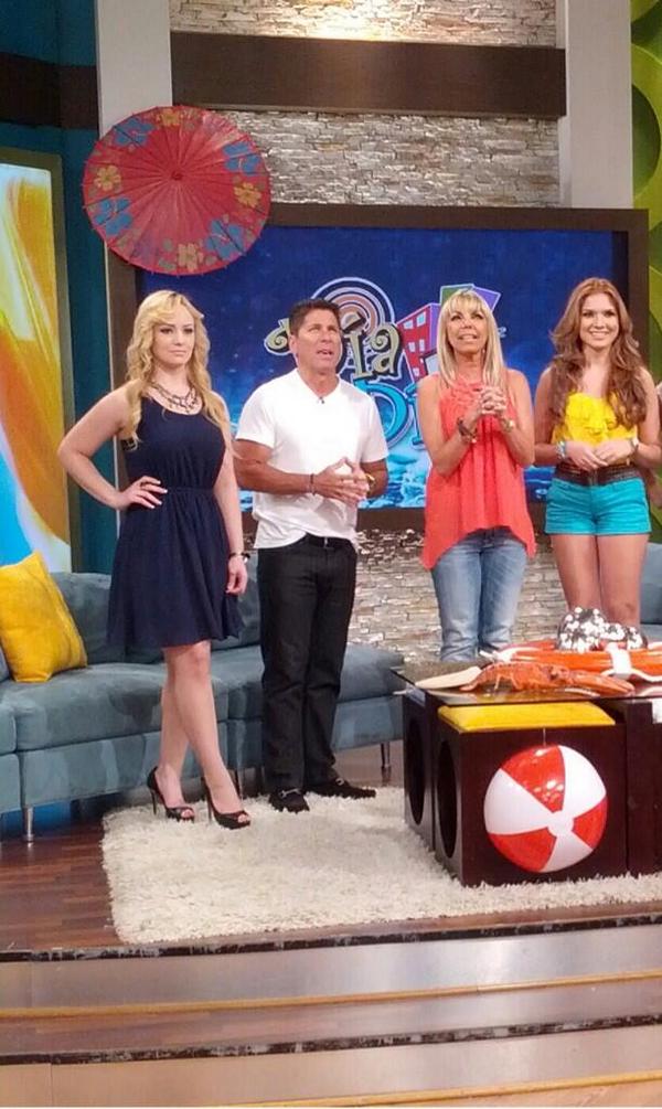 GenesisNBLFans's tweet photo. @GConcepcionTV TV  #NBL2015 #NBL #NBLPuertoRico #GenesisConcepcion #TeamPR #BoricuaPower #NBLGenesis #Reina http://t.co/4Ibn88JYs4