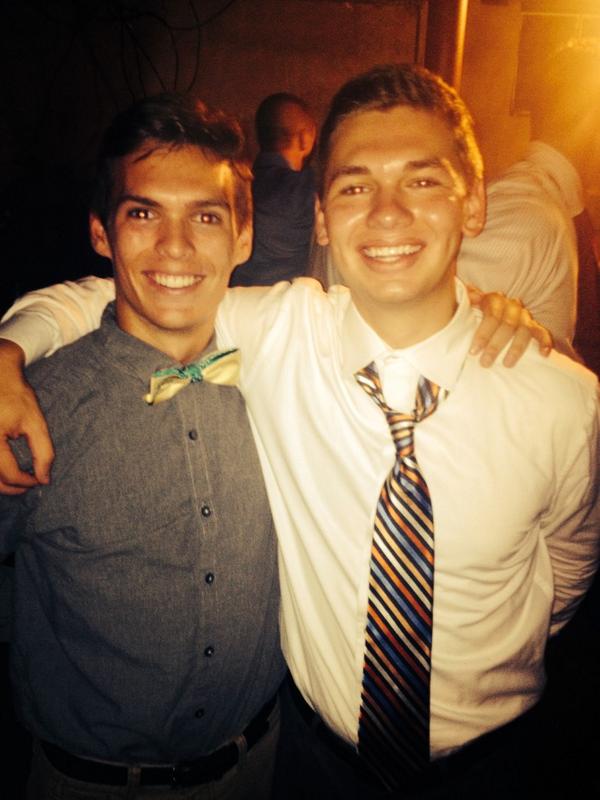 bails321's tweet photo. Miss Rush Week @OVOChlopek #twinningiswinning #MarcusSquared http://t.co/gSczN0db2e