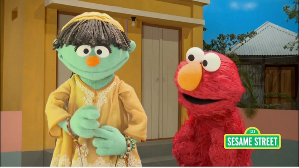 MSNOWNews's tweet photo. Elmo and @sesamestreet teach the #GlobalCitizenFestival crowd about proper sanitation habits: http://t.co/niz7P4kvVr http://t.co/f5aIYzpiU3