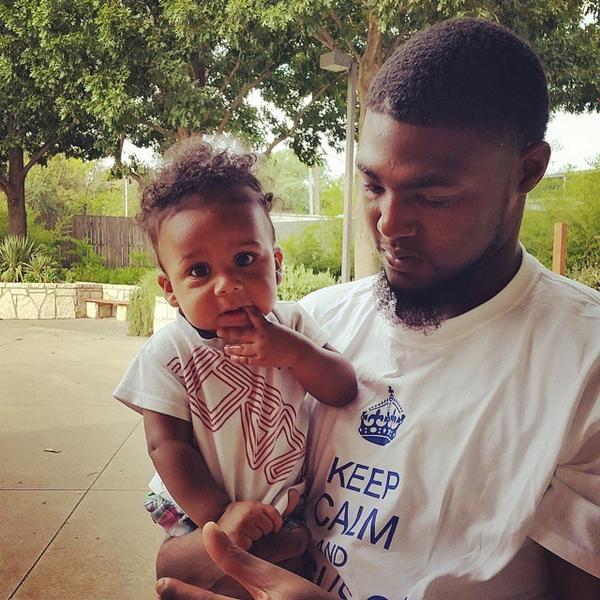 That hair tho...... Healthy Families/#StrongFamiles at the Dallas Zoo. #strongfathers