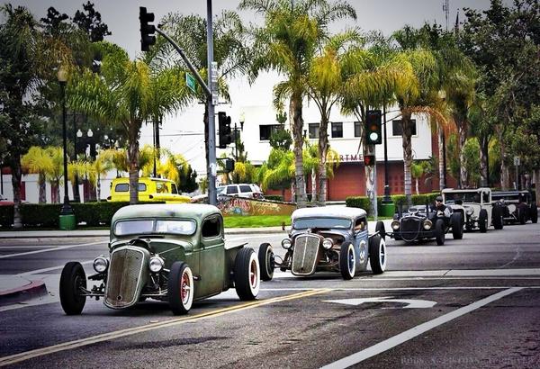 DirtyRatRods's tweet photo. On the move thru the streets of Long Beach, Ca. #badass #dirtyrats #dirtyrottenrides #ratrodtv #johnmoss http://t.co/vFV9thbthq