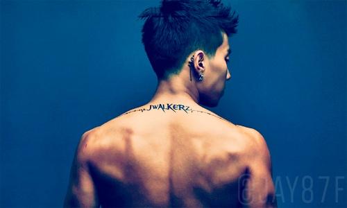 JAY87F's tweet photo. ✗ TATTOO

 【  JWALKERS  】

Jay : FCネーム、ファンがどれだけ大切なのか見せたかった

:: http://t.co/WDZ8CDFTg6