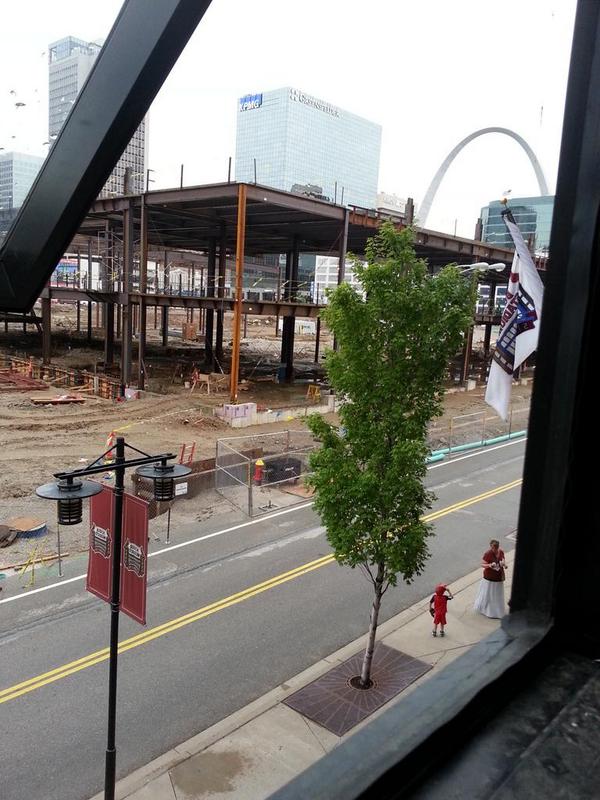 Cardsnationjnky's tweet photo. Ballpark Village in construction #stlfanphoto http://t.co/hka921Mz1i