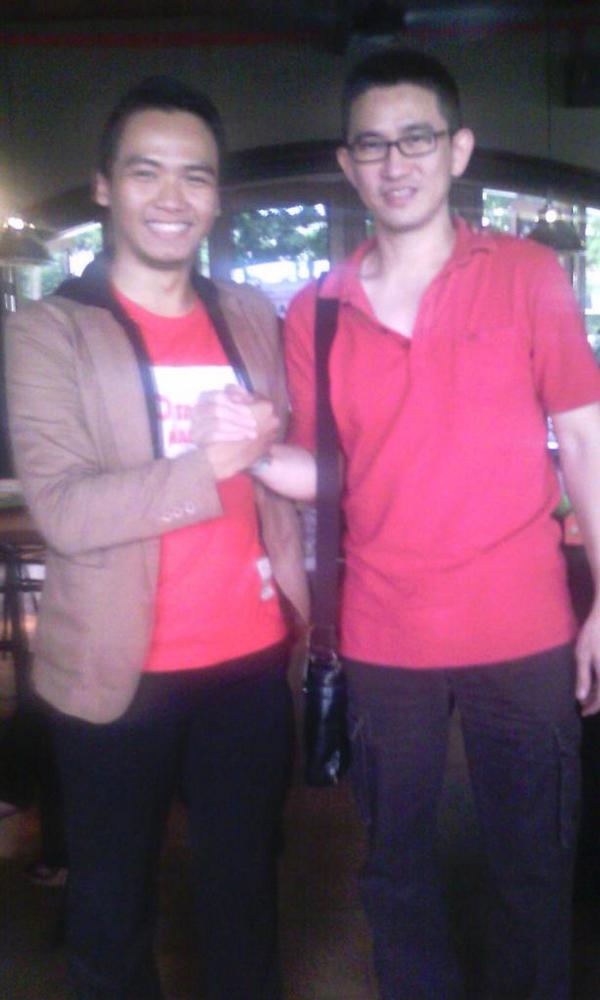 BriliAgung's tweet image. #LatePost
Foto bareng sama Guru yang sesama #intuiting @JayaYEA . Cek email ya guru.. Ada sedikit konsultasi^^